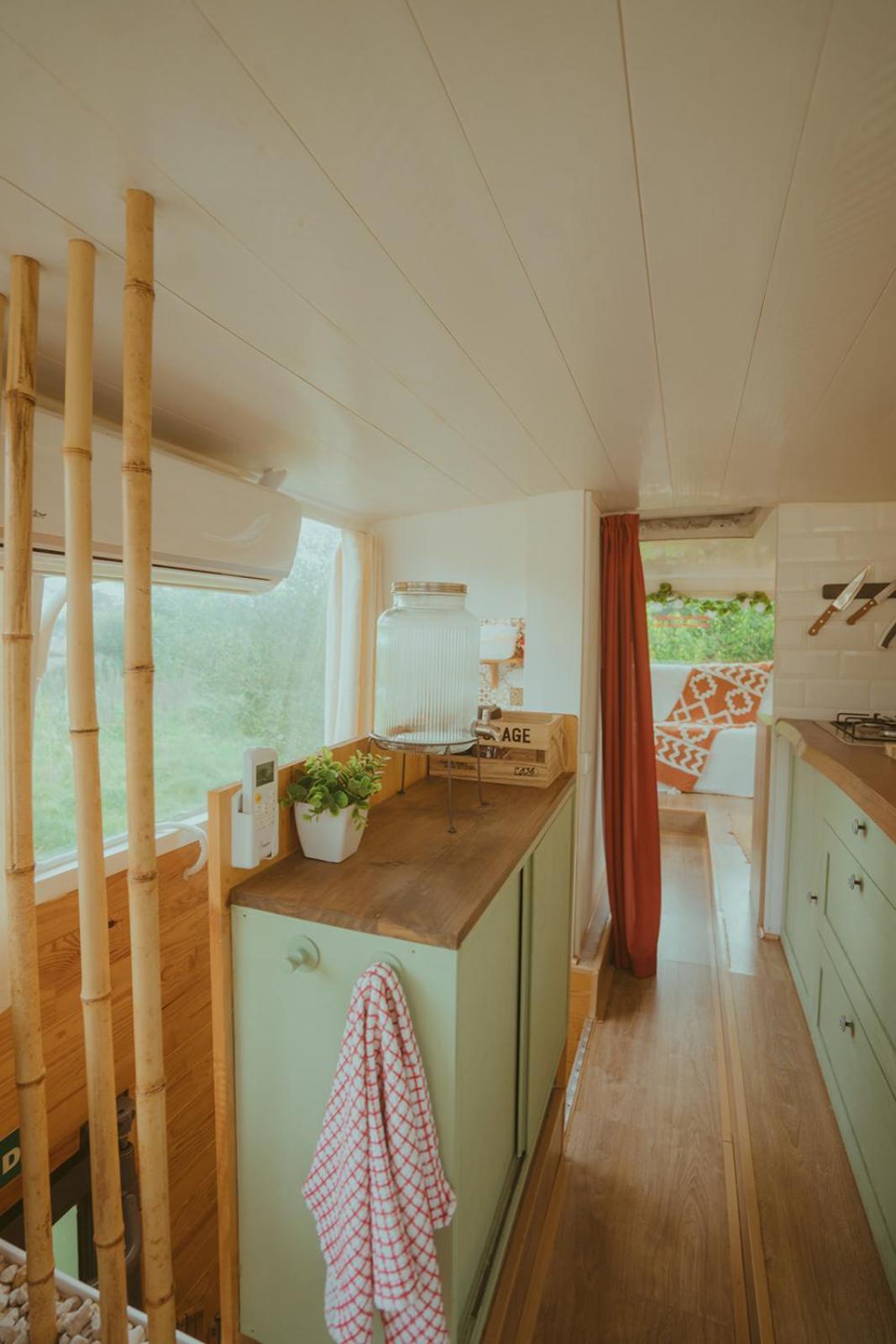 The Amazing Inacio Bus Converted Home Sintra Kültér fotó